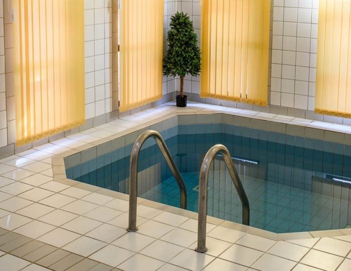 Сауна с мини-бассейном - Санаторий «Самшитовая роща»